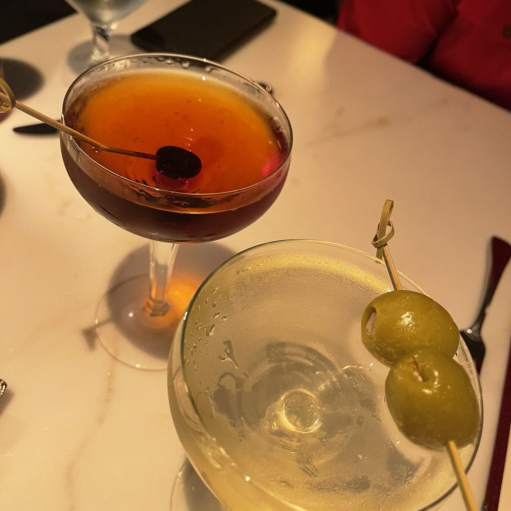 Le Ame - Manhattan: $21 & Au poivre martini: $21 - Steakhouses Near Me - Phoenix, Arizona Le Ame - Manhattan: $21 & Au poivre martini: $21 - Steakhouses Near Me - Phoenix, Arizona