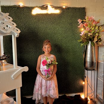 Gliveem Bloom Flowers and More - Hair and makeup for photo shoots - Florists Near Me - El Cajon, California Gliveem Bloom Flowers and More - Hair and makeup for photo shoots - Florists Near Me - El Cajon, California