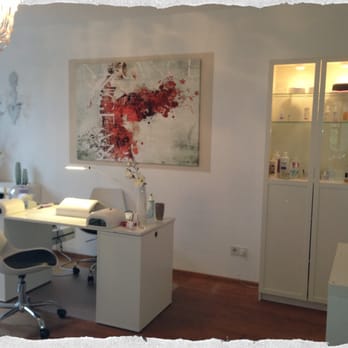 Noble nails - Blick ins Nagelstudio - Nail Salons Near Me - Erkrath, NW Noble nails - Blick ins Nagelstudio - Nail Salons Near Me - Erkrath, NW