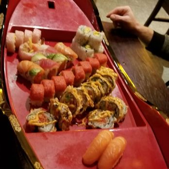 E sushi 2 - Sushi Bars Near Me - Brooklyn, New York