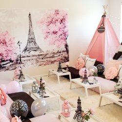 Pitched2Perfection - Paris theme