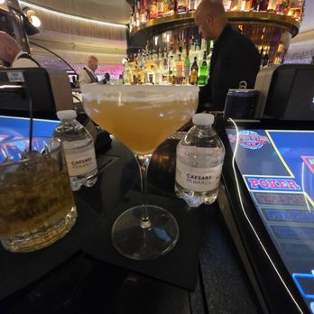 Glass Bar - Cocktail Bars Near Me - Las Vegas, Nevada