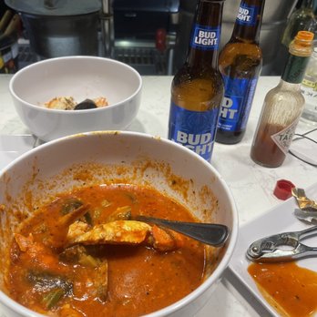 The Oyster Bar - Cioppino - Bars Near Me - Stateline, Nevada