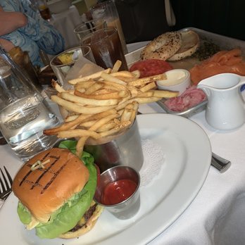Saint Theo's - Salmon burger - Bars Near Me - New York, New York