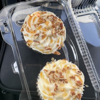 Sugar Rush - Carrot cake - Bakeries Near Me - Pearland, Texas