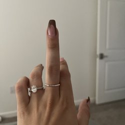 Legacy Nails and Spa - Crooked middle on other hand