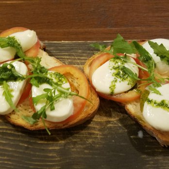Humus - Mediterranean bruschetta - Bistros Near Me - Bolzano, BZ