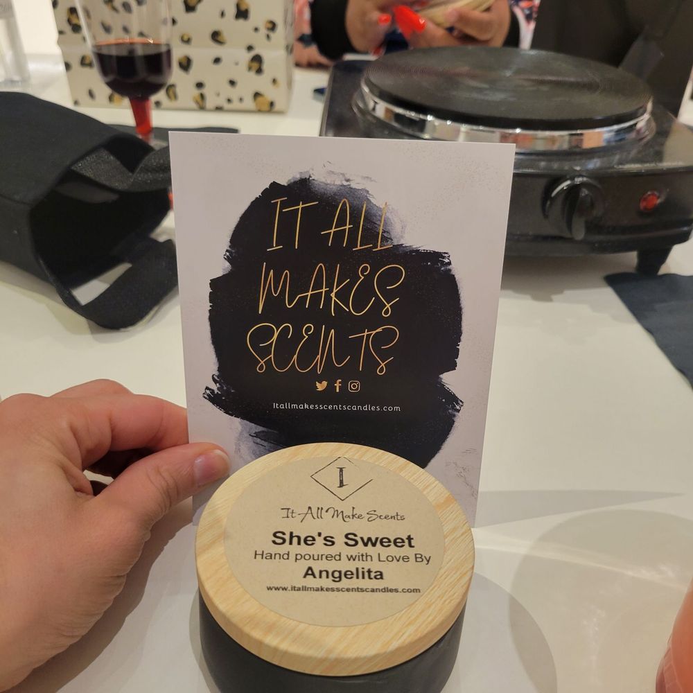 It All Makes Scents Candles - My candle Watwemelon scent - Candle Stores Near Me - Buffalo, New York