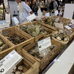 Mike's Fish Market - All Oyster
