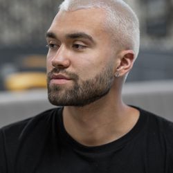 Aanuko - Mens haircut, buzz cut, modern haircut