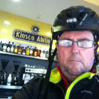 Kiosco Abilio - Buen cafe - Tapas Bars Near Me - Seville, SE