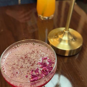 The Ink Drinker - Daisy Downfall - Cocktail Bars Near Me - Seattle, Washington The Ink Drinker - Daisy Downfall - Cocktail Bars Near Me - Seattle, Washington