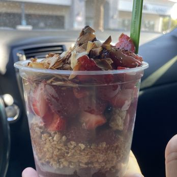 Berry Divine Acai Bowls - Juice Bars & Smoothies Near Me - Gilbert, Arizona