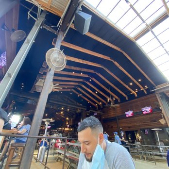 The Rustic - Bars Near Me - Houston, Texas