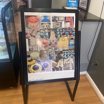 Midnite Confection's Cupcakery - Cake they make ... - Bakeries Near Me - Baltimore, Maryland