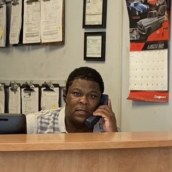 Total Car Care - Robert Taking Care of another Customer, by phone. - Transmission Repair Near Me - Portsmouth, Virginia Total Car Care - Robert Taking Care of another Customer, by phone. - Transmission Repair Near Me - Portsmouth, Virginia