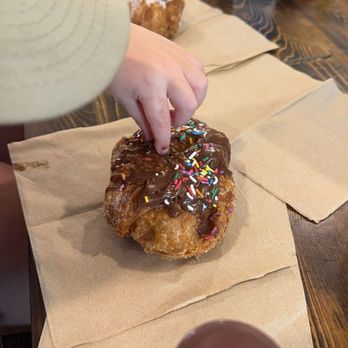 Parlor Doughnuts - Sprinkle doughnut - Coffee & Tea Near Me - Gulf Shores, Alabama Parlor Doughnuts - Sprinkle doughnut - Coffee & Tea Near Me - Gulf Shores, Alabama