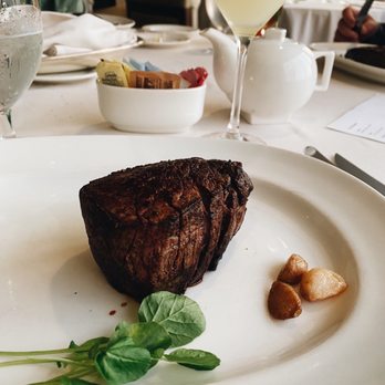 LA Prime - center cut filet mignon (10 oz) - Steakhouses Near Me - Los Angeles, California LA Prime - center cut filet mignon (10 oz) - Steakhouses Near Me - Los Angeles, California