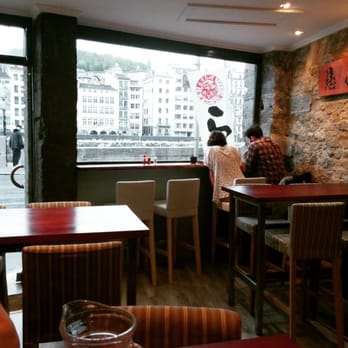 Ramen Djizan - L'intérieur, vue sur les quais, au top. - Ramen Near Me - Lyon, 69 Ramen Djizan - L'intérieur, vue sur les quais, au top. - Ramen Near Me - Lyon, 69