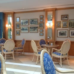 Café Glashaus - Für mich immer wieder echte Wohlfühlatmosphäre: Pianomusik, Blick auf die Strandpromenade, leckerer Kuchen und eine tolle
