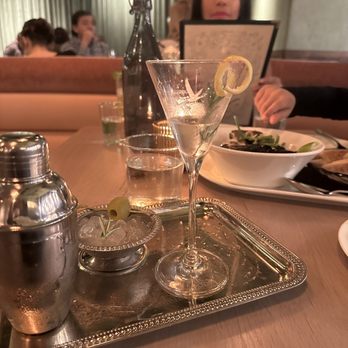 Atrium - Le Martini - chasing summers - New American Near Me - Atlanta, Georgia