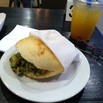 Amara Chocolate & Coffee - Italiana Arepa - Coffee & Tea Near Me - Pasadena, California