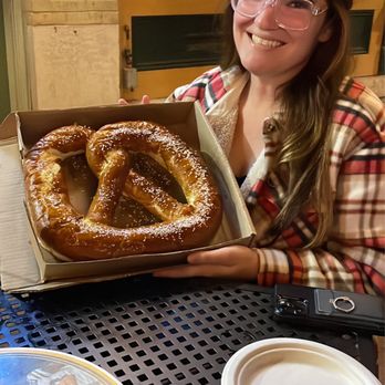 Milwaukee Brat House - Jumbo Bavarian Pretzel - Pubs Near Me - Milwaukee, Wisconsin