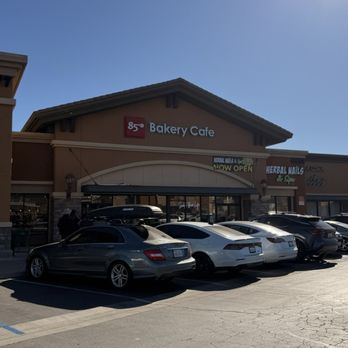 85°C Bakery Cafe-Jurupa Valley - Outside - Bakeries Near Me - Jurupa Valley, California 85°C Bakery Cafe-Jurupa Valley - Outside - Bakeries Near Me - Jurupa Valley, California