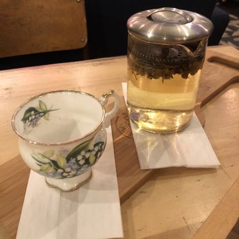 Café Orr - Chamomile tea - Cafes Near Me - Montreal, Quebec Café Orr - Chamomile tea - Cafes Near Me - Montreal, Quebec