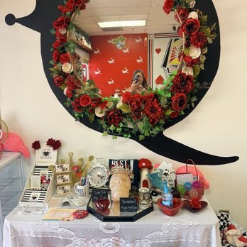 Queen of Hearts - Caterers Near Me - Henderson, Nevada Queen of Hearts - Caterers Near Me - Henderson, Nevada