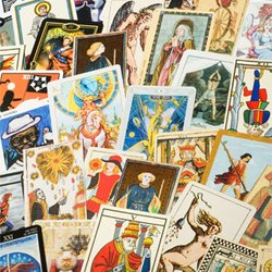 V Madame Tarot
