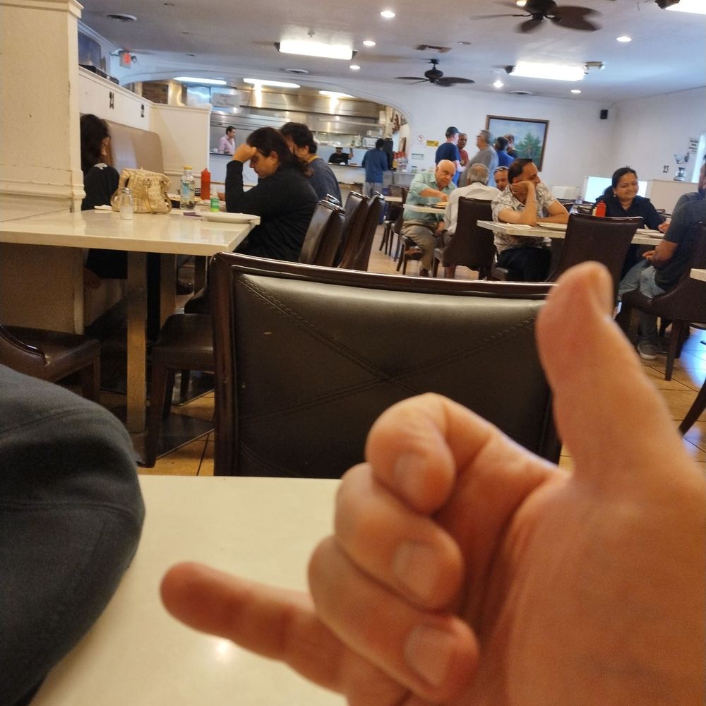 Shalimar - A lot of people here are enjoying good food and company. - Indian Near Me - Dublin, California