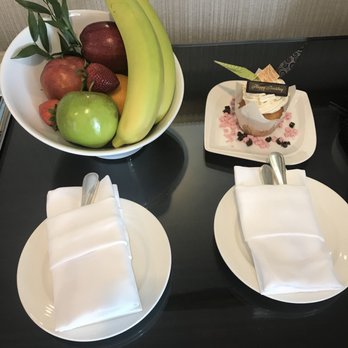 InterContinental The Willard Washington D.C - Welcome fruit and Happy Birthday Dessert for my husband - Hotels Near Me - Washington, DC, District of Columbia InterContinental The Willard Washington D.C - Welcome fruit and Happy Birthday Dessert for my husband - Hotels Near Me - Washington, DC, District of Columbia