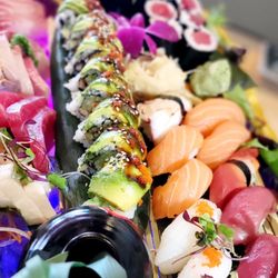 Hachi Ramen & Sushi Bar - Love Boat For Two