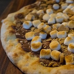 Pazza Pizza