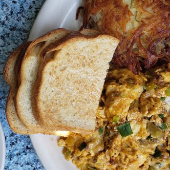Half Day Cafe - Breakfast & Brunch Near Me - Kentfield, California