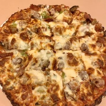 Grady's Pizza - Deluxe large - Pizza Near Me - Bloomington, Illinois