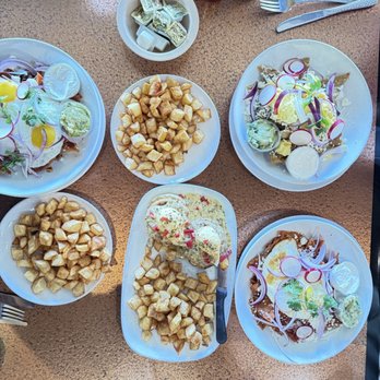 Another Broken Egg Cafe - A feast for the eyes - Breakfast & Brunch Near Me - Burbank, California