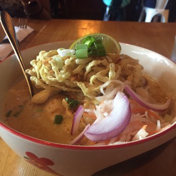 Jatujak - Chicken Khao Soi - Food Delivery Services Near Me - Toronto, Ontario