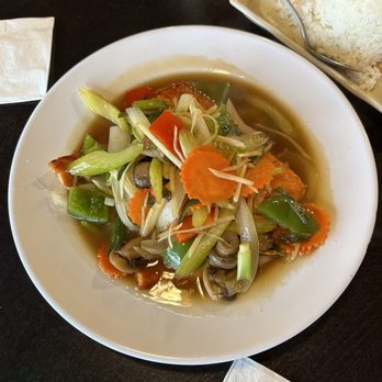Basil Leaf - Ginger Sauce Salmon - Sushi Bars Near Me - St. Pete Beach, Florida