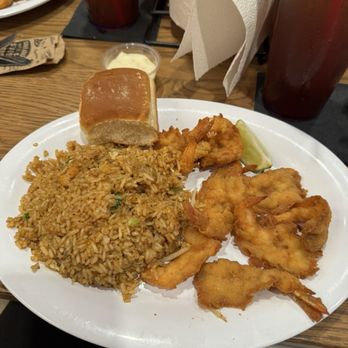 Mambo Seafood - shrimp and rice - Seafood Near Me - San Antonio, Texas Mambo Seafood - shrimp and rice - Seafood Near Me - San Antonio, Texas
