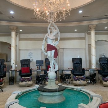 Aura Salon & Spa - Nail Salons Near Me - Denton, Texas