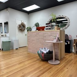 Pure Sole Nails - Inside