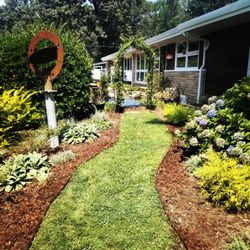 Landscape Evolution - Edging installation