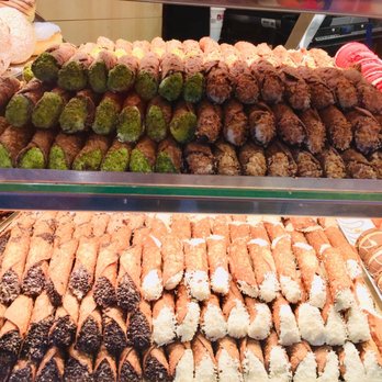 Croissanterie C'est Magnifique - Cannoli's - Coffee & Tea Near Me - Amsterdam, New Hampshire
