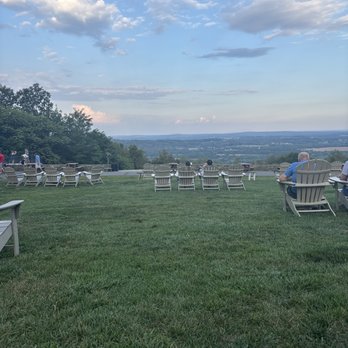 Bear Chase - View - Breweries Near Me - Bluemont, Virginia