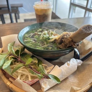 Pho Lovers - Short rib with bone and oxtail - Vietnamese Near Me - Dublin, California