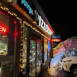 Vinny's Pizza & Pasta - Front entrance