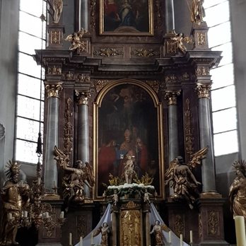 Stadtpfarrkirche St. Martin - Hauptaltar - Religious Organizations Near Me