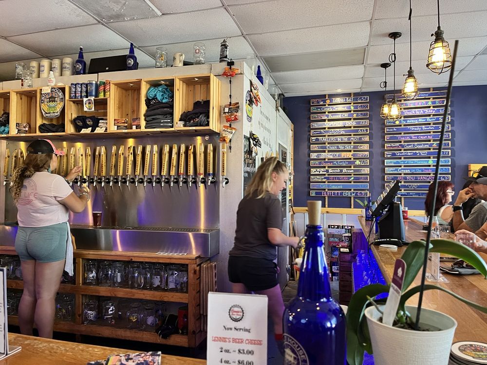 STILT HOUSE BREWERY Updated August 2024 142 Photos & 86 Reviews